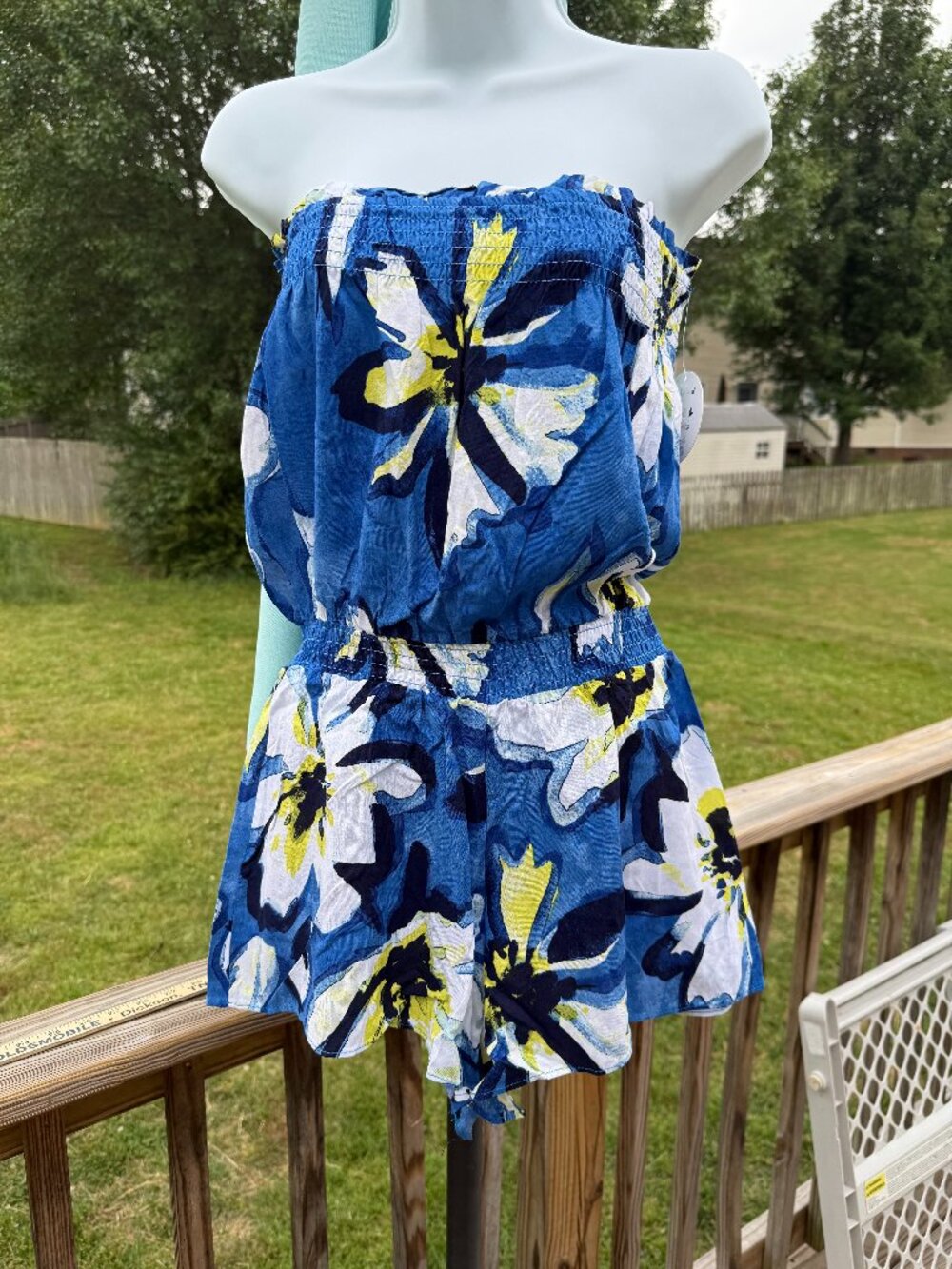 Jolie & Joy Floral Strapless Romper M Resortcore Vacationcore 3594